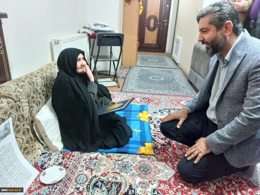 دیدار کارکنان و بسیج دانشجویی آموزشکده فنی امام علی(ع)یزد با مادر شهید غلامرضا فتاحی 2
